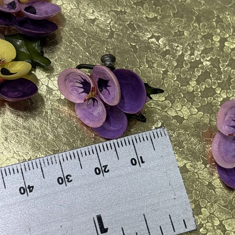 Vintage 1940s 1950s Handmade Seashell Pansy Brooch Pin & Screw Back Earrings Set